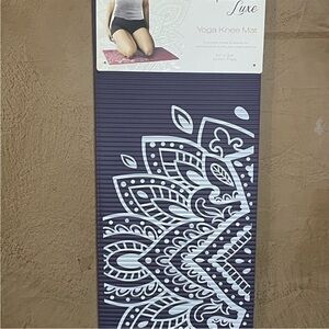 Apana Luxe- Knee, Elbow, Head cushion. Extra support when U workout. 10mm thick.